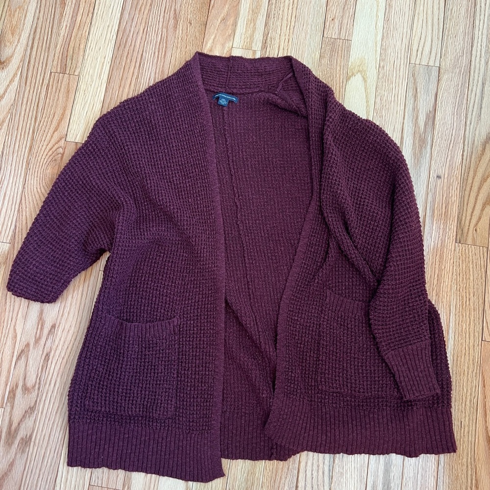 American Eagle xs maroon cardigan